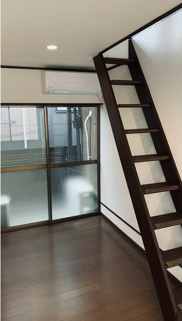 西側町戸建住宅の内装