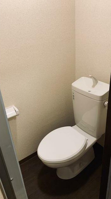 西側町戸建住宅のトイレ