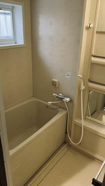 西側町戸建住宅の浴室