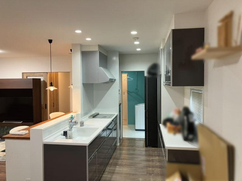 土佐市蓮池　中古戸建のキッチン