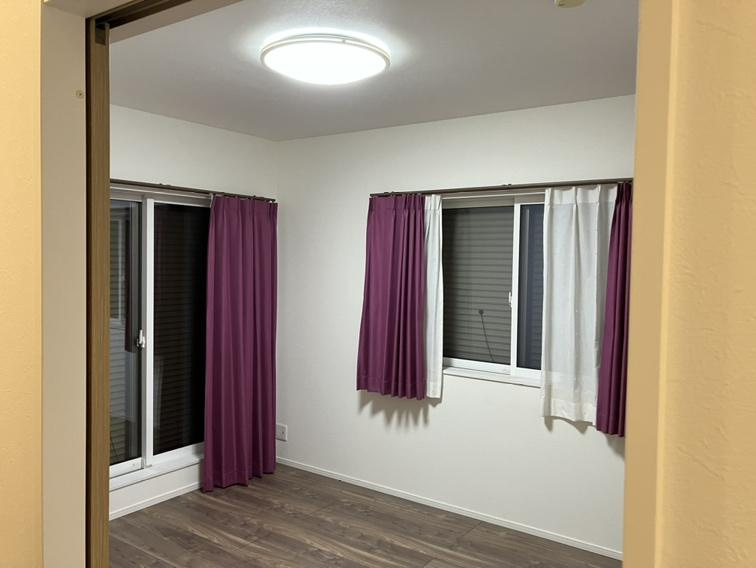 土佐市蓮池　中古戸建の洋室