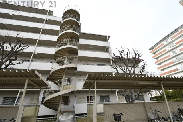 鉄筋コンクリート７階建て