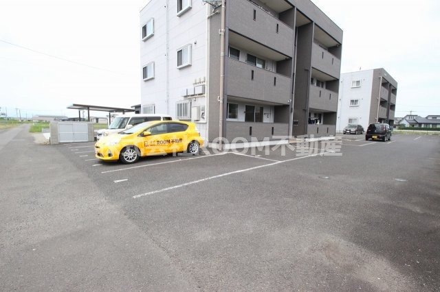 ウィズMⅠ・Ⅱの駐車場|カースペースがあります