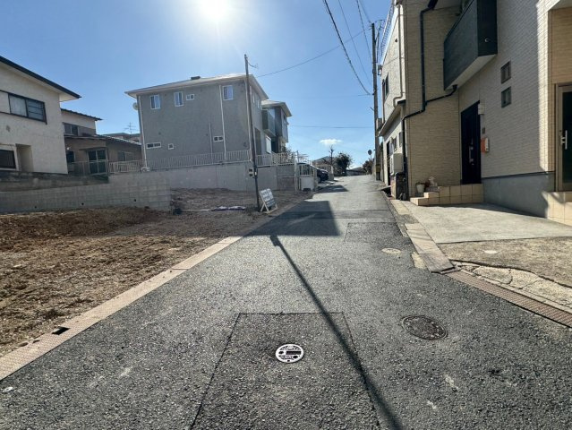 ーAdoble＋アドブルー小倉北区高坊1丁目1期　【小倉北区　新築戸建て】の前面道路含む現地写真|現地撮影　2025,2,12　ーBloomーブルーム小倉北区高坊1丁目1期　【小倉北区　新築戸建て】