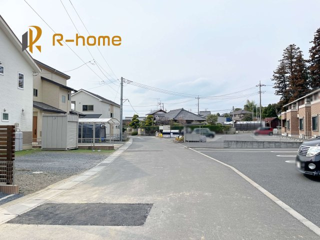 第1石岡市総社　新築戸建て　1号棟の前面道路含む現地写真|堂々！建物完成♪実際のお部屋をご見学可能です♪
ご見学が一番の資料！お気軽にお問い合わせ下さい♪