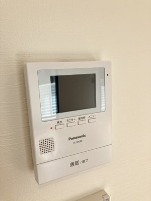 【防犯設備】 | 新築住宅　高知市鴨部高町　西棟 | 録画機能付きモニターホン