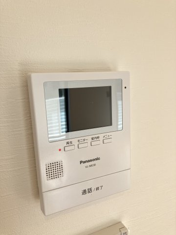 【防犯設備】 | 新築住宅　高知市鴨部高町　西棟 | 録画機能付きモニターホン