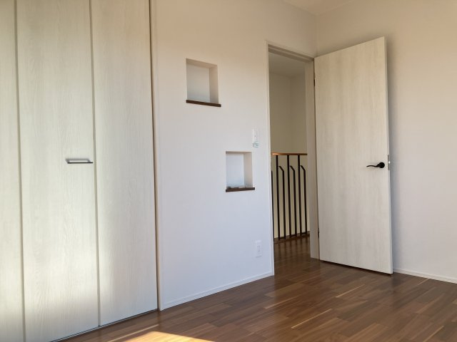 【洋室】 | 新築住宅　高知市鴨部高町　西棟 | 2階西側6洋