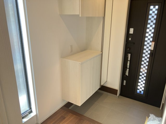 【玄関】 | 新築住宅　高知市鴨部高町　西棟