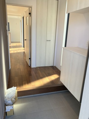 【玄関】 | 新築住宅　高知市鴨部高町　西棟