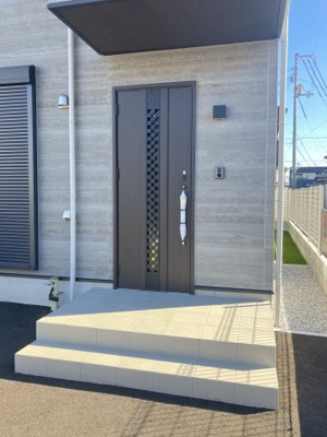 【玄関】 | 新築住宅　高知市鴨部高町　西棟