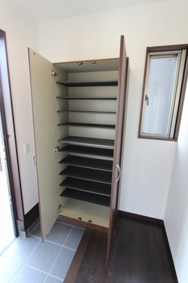 永森町３１３ー２コダテックスⅣＢの玄関