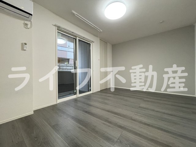 ラフィーネクローバーⅡの洋室|広々とした洋室です