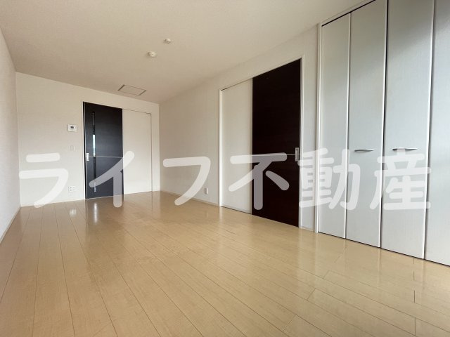 エクレール上小阪の居間・リビング|使いやすい居間です