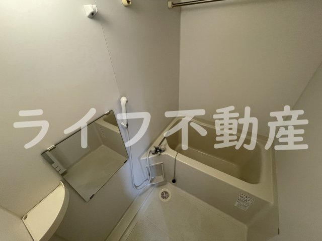 エクレール上小阪の浴室|コンパクトで使いやすいお風呂です