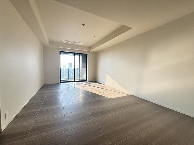 港区浜松町２丁目の賃貸マンションの居間・リビング