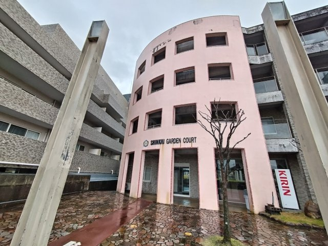 【エントランス】信開ガーデンコート高岡1番館 