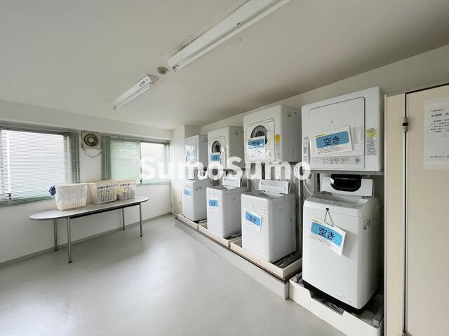 西宮市上甲子園２丁目の賃貸マンションのその他共用部分|ランドリー室 
