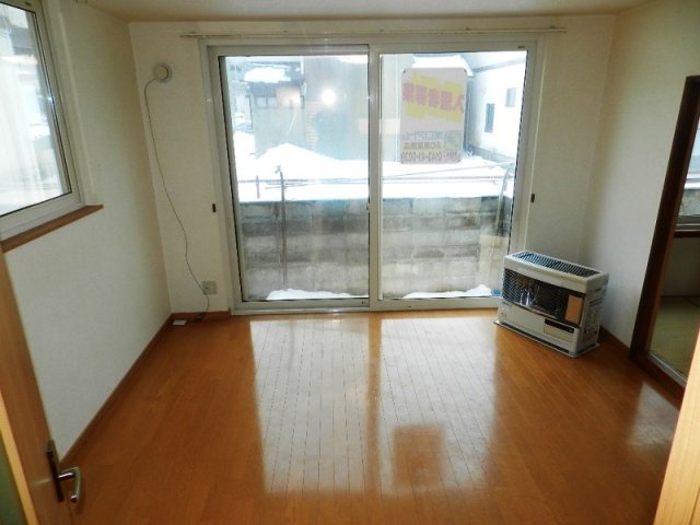 母恋北町２丁目４－５借家の居間・リビング