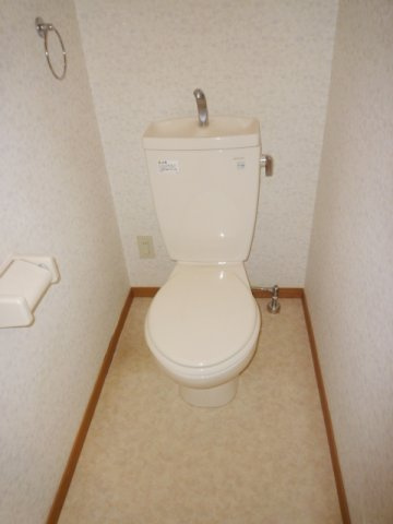 Dearcortkawanamiのトイレ|清潔感のあるトイレです