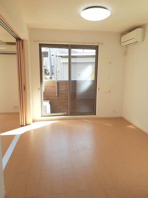 ホワイトルーム老津のその他