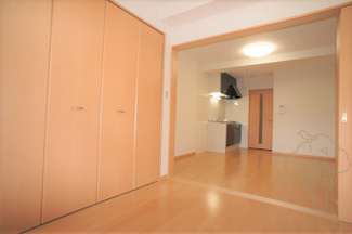 【寝室】 | グランエイト中津