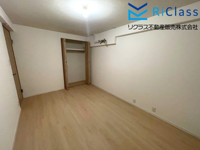 グランドプラザ神戸パートⅡの洋室|個人の部屋や寝室として使える洋室です