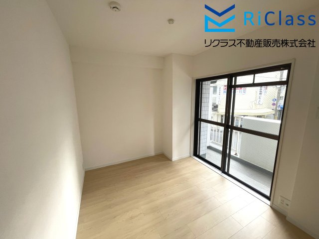 グランドプラザ神戸パートⅡの洋室|明るい洋室です