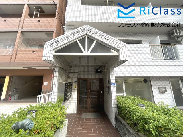 グランドプラザ神戸パートⅡのエントランス|毎日通るエントランスはこのようになっています