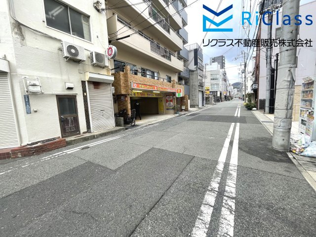 グランドプラザ神戸パートⅡの周辺|マンション前の道路です