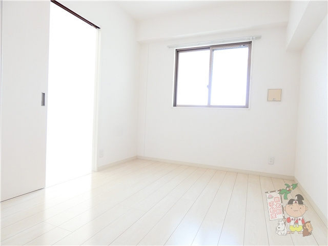エスコパークヒルズ問屋町の洋室