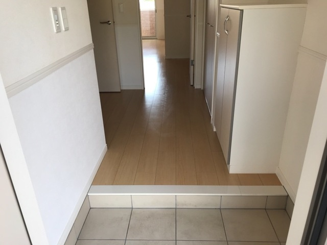 ロイヤルグレースⅥの玄関