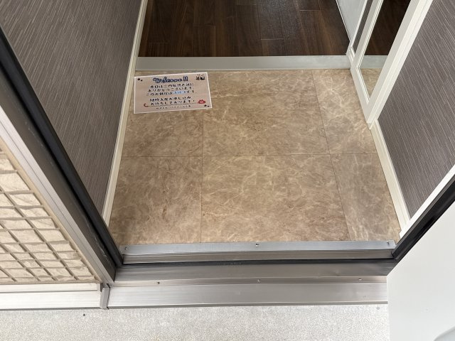 メルベーユ英賀保の玄関