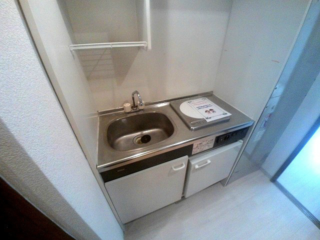 YKハイツ桜町のキッチン