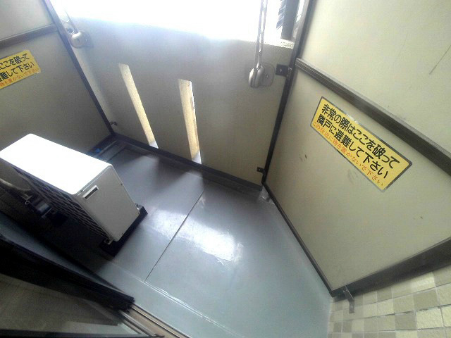 YKハイツ桜町のバルコニー