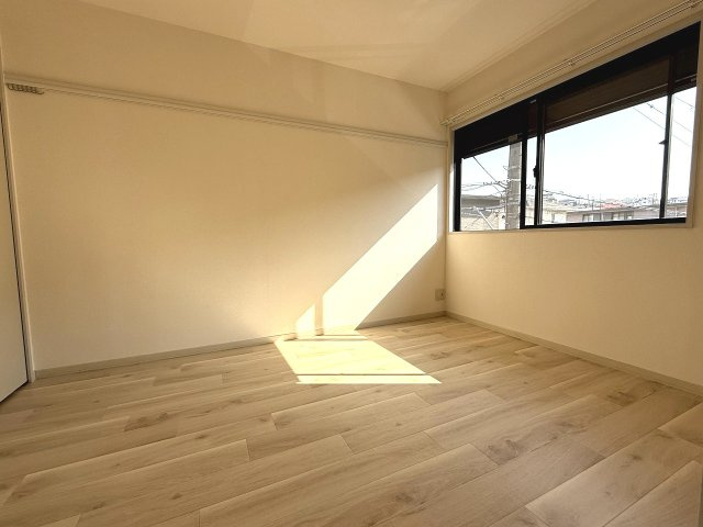 エスグランパーの洋室