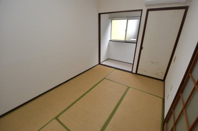 コア・コーポ錦の和室