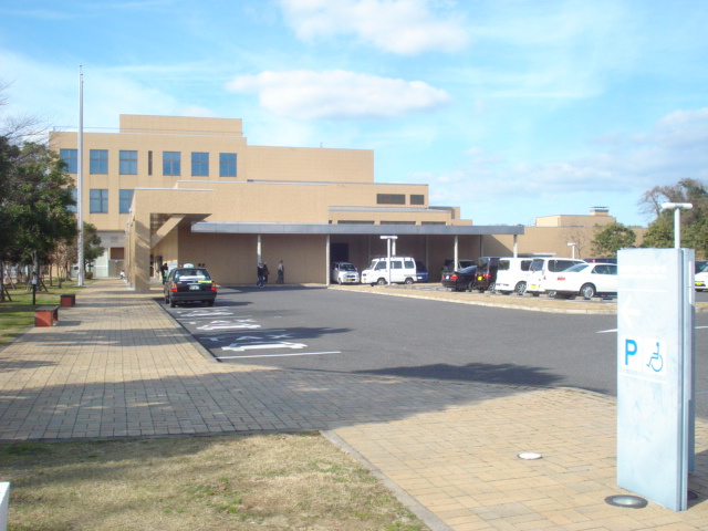 ライフガーデンコスモスの周辺|中間ハーモニーホールまで80ｍ