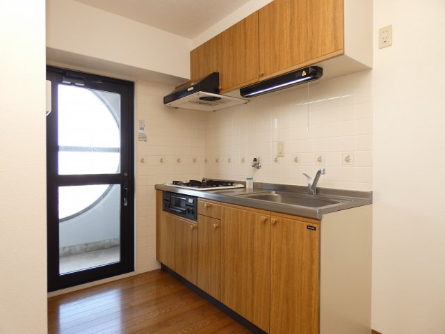 メゾンIYASAKAのキッチン