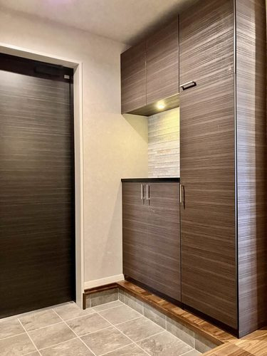 熊本市中央区本荘５丁目の賃貸マンションの玄関