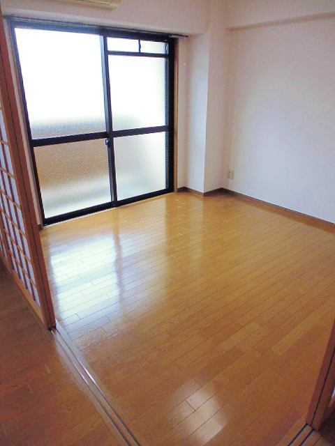 ドミール東山の子供部屋|内装