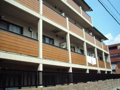 ドミール東山の外観