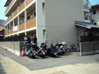 ドミール東山のエントランス