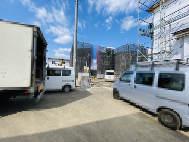 成田市本三里塚第４　１１号棟　の駐車場