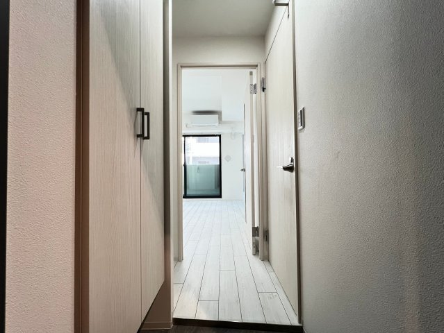 ドゥーエ南堀江（旧名称：アルティザ南堀江）の玄関