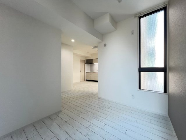 ドゥーエ南堀江（旧名称：アルティザ南堀江）の洋室