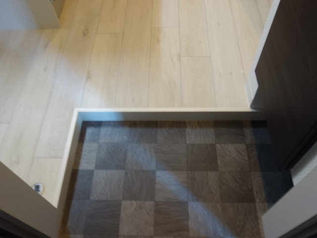 ジーメゾン東垂水の玄関