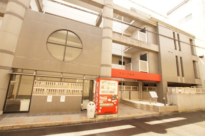 【外観】 | バリーズ吹田 | モダンな外観です