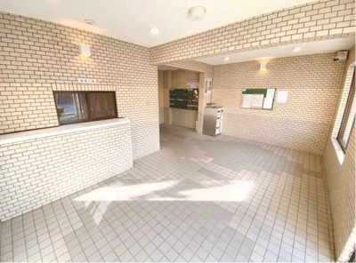 【ロビー】 | ベルエアー南長崎 | 明るくきれいな共用部部分(^^)/