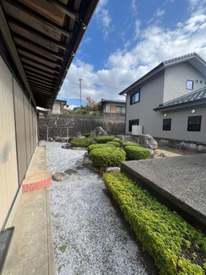 【庭】 | 福岡県飯塚市綱分